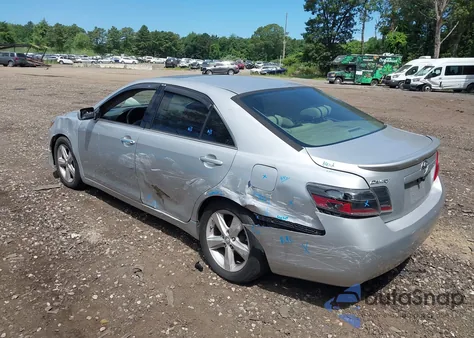 2009 Toyota Camry Le z USA, uszkodzony, nr VIN 4T4BE46K99R075281